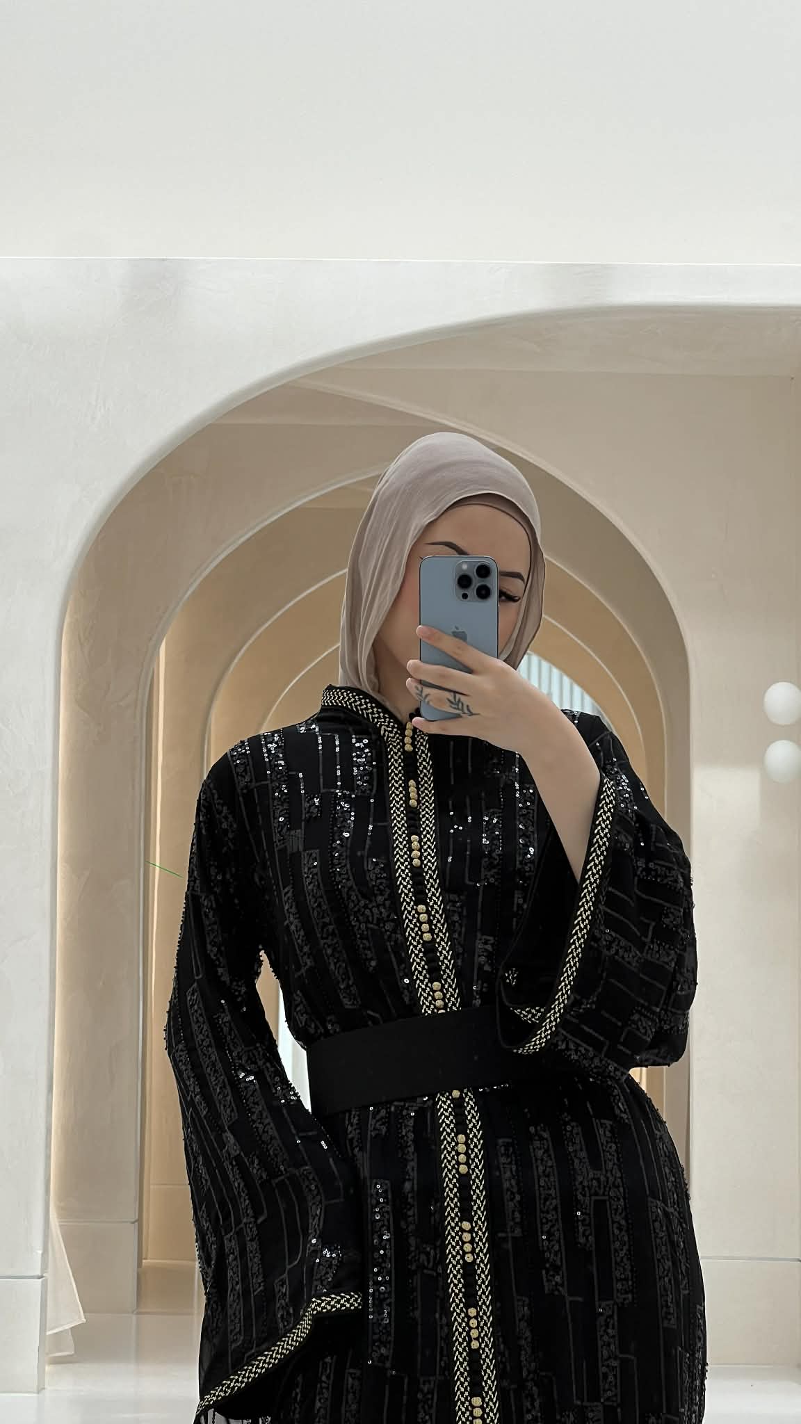 The Majestic Lumière Kaftan