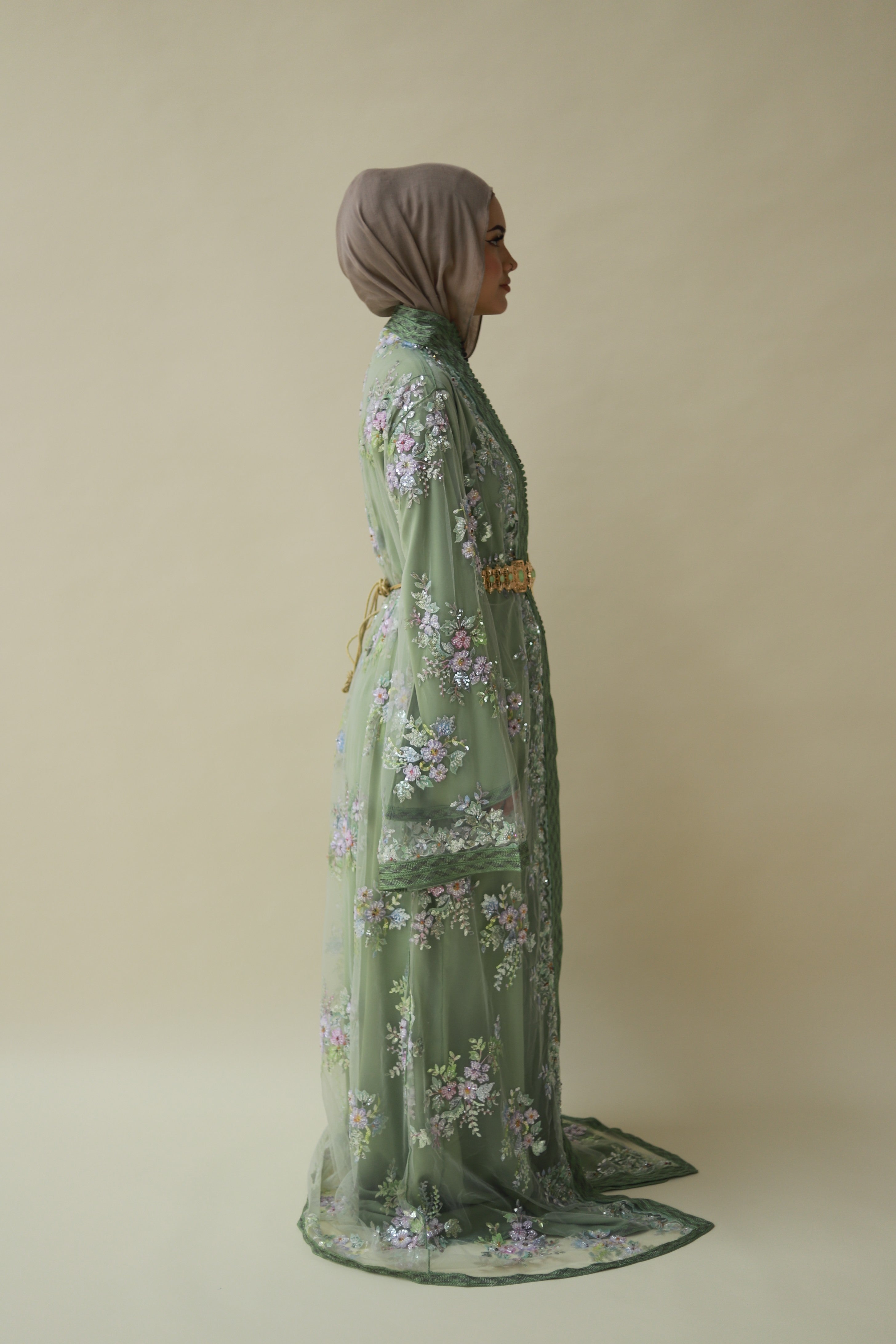 The É𝐭𝐨𝐢𝐥𝐞 𝐅𝐢𝐥𝐚𝐧𝐭𝐞 Kaftan